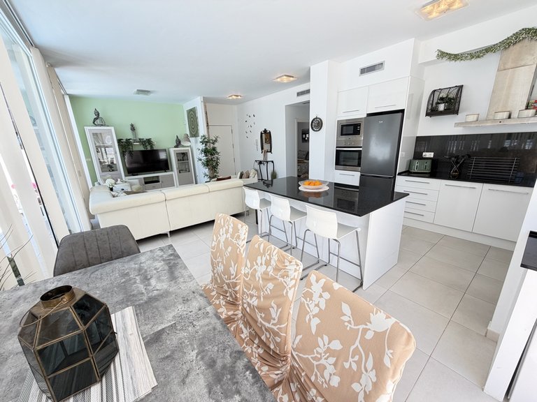Villa for Sale in Mil Palmeras, Alicante 8
