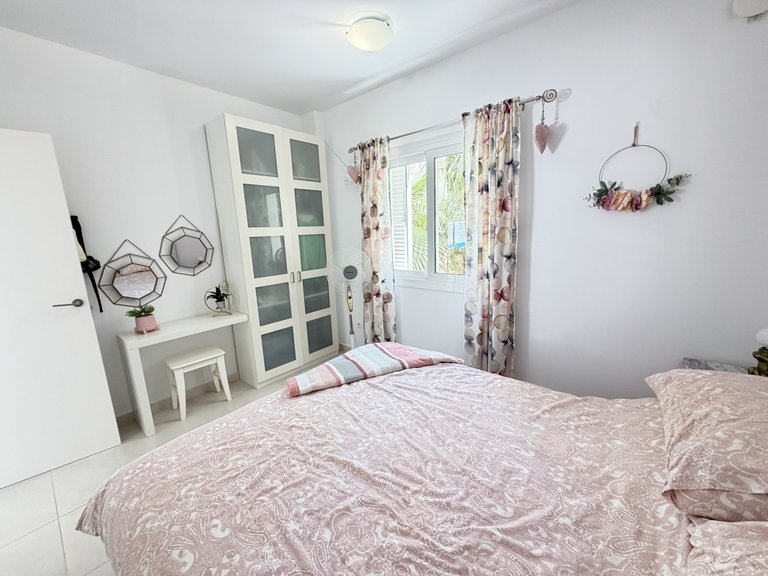 Villa for Sale in Mil Palmeras, Alicante 13