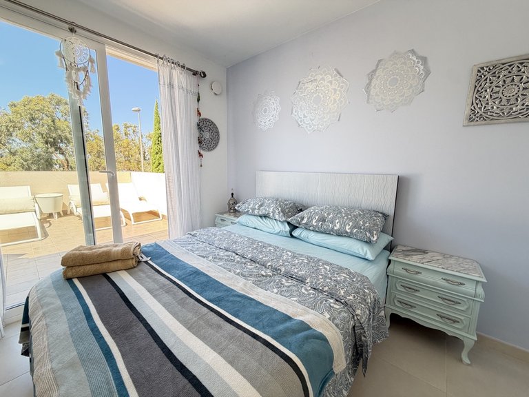 Villa for Sale in Mil Palmeras, Alicante 20