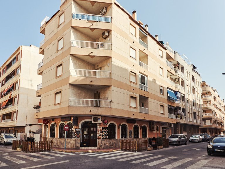 Apartment for Sale in Torrevieja, Alicante 14
