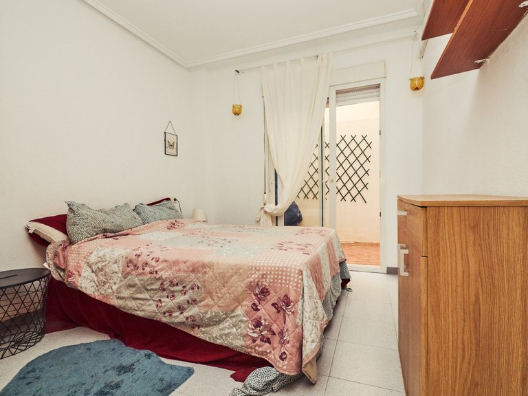 Apartment for Sale in Torrevieja, Alicante 27