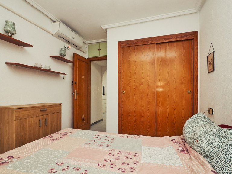 Apartment for Sale in Torrevieja, Alicante 28