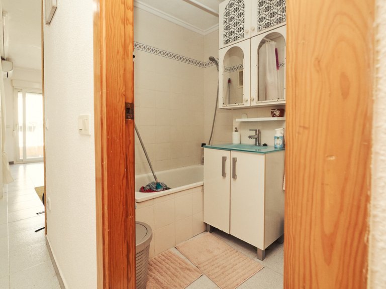 Apartment for Sale in Torrevieja, Alicante 31