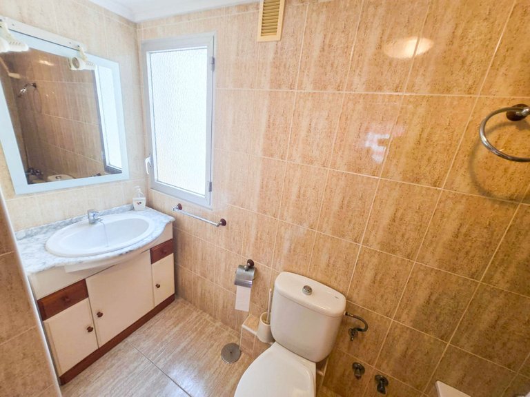 Apartment for Sale in Torrevieja, Alicante 28