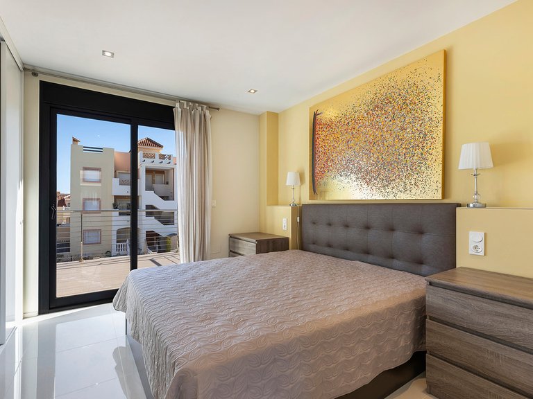 Villa for Sale in La Zenia, Alicante 18
