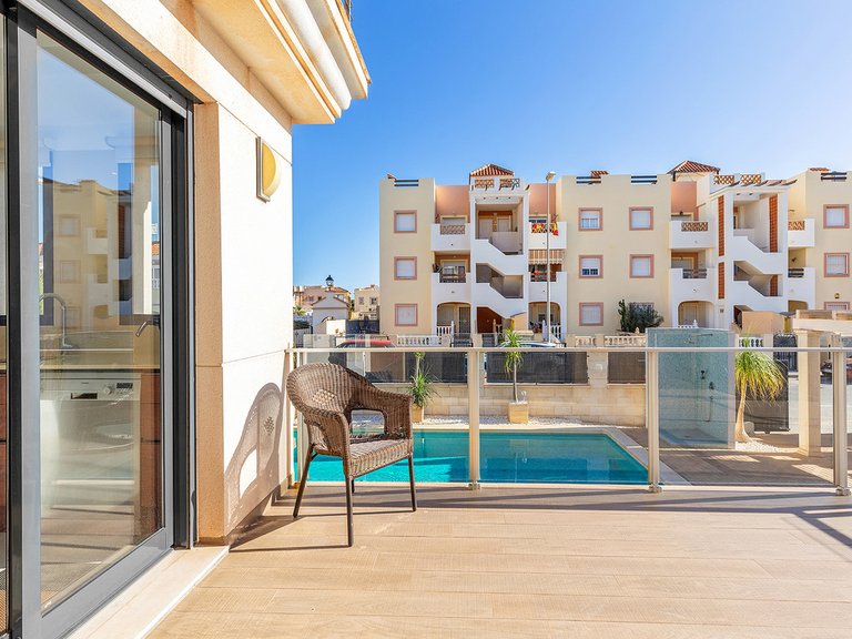 Villa for Sale in La Zenia, Alicante 31