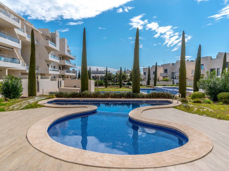Apartment for Sale in La Zenia, Alicante 1
