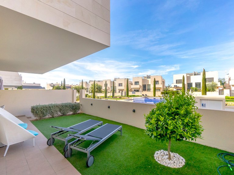 Apartment for Sale in La Zenia, Alicante 19