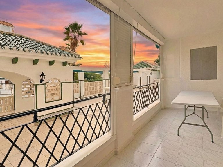 Apartment for Sale in Torrevieja, Alicante 25