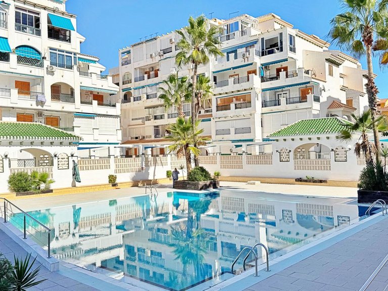 Apartment for Sale in Torrevieja, Alicante 39