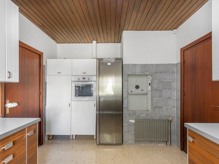 Villa for Sale in Villamartin, Alicante 20