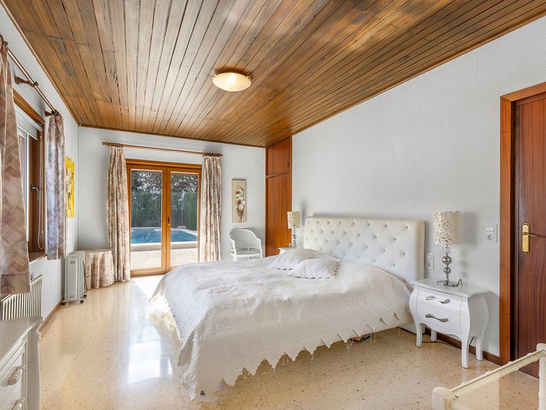 Villa for Sale in Villamartin, Alicante 22