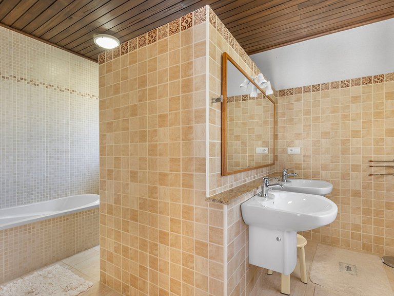 Villa for Sale in Villamartin, Alicante 24
