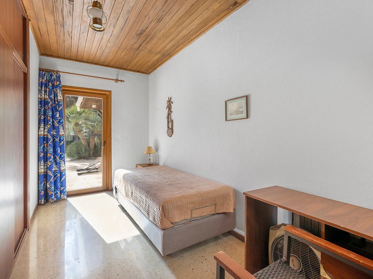 Villa for Sale in Villamartin, Alicante 27