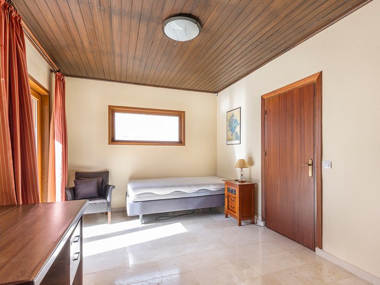 Villa for Sale in Villamartin, Alicante 29