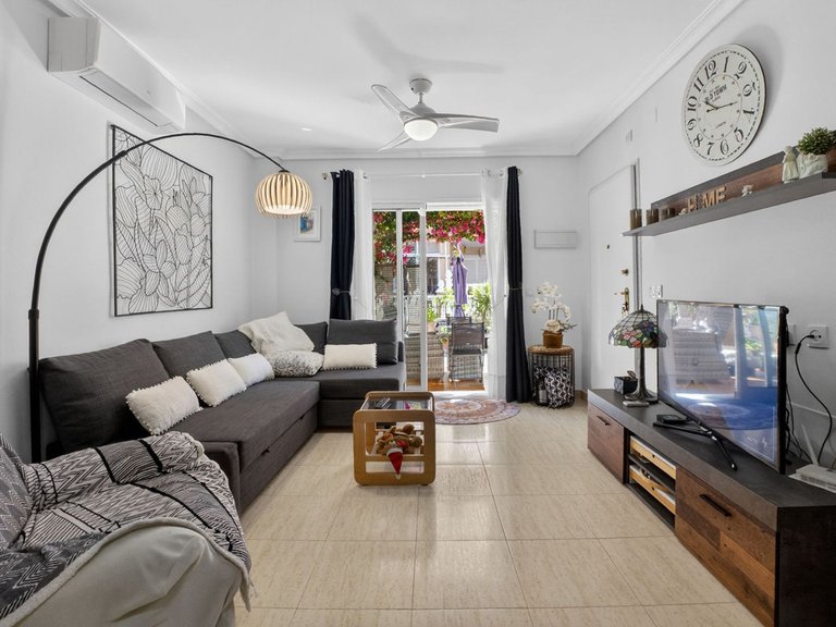 Apartment for Sale in La Zenia, Alicante 5