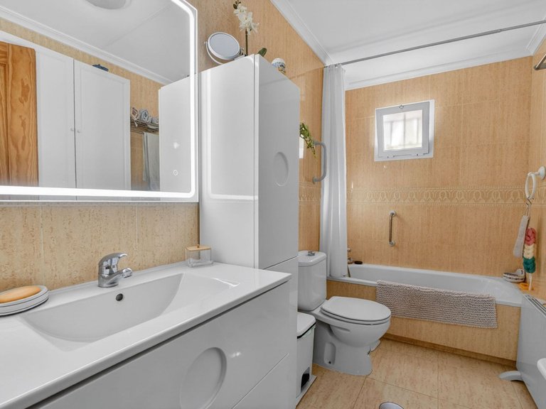 Apartment for Sale in La Zenia, Alicante 17