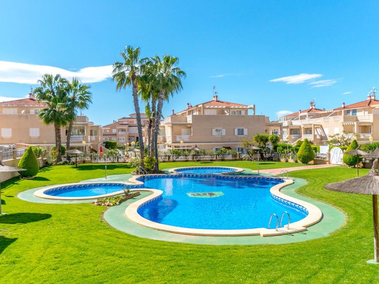 Apartment for Sale in La Zenia, Alicante 26