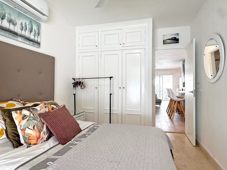 Villa for Sale in Villamartin, Alicante 33