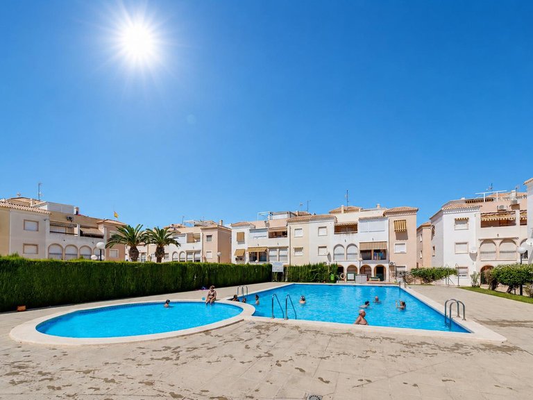 Apartment for Sale in Torrevieja, Alicante 23