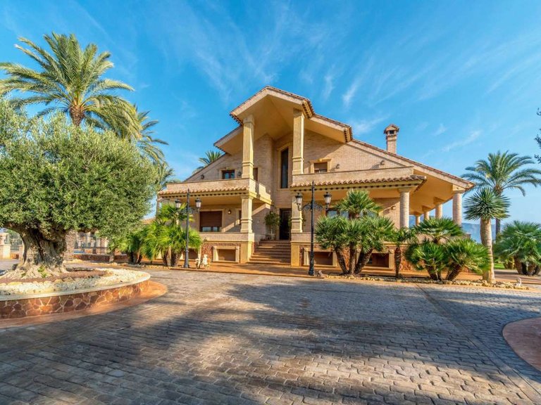 Villa for Sale in Orihuela, Alicante 37