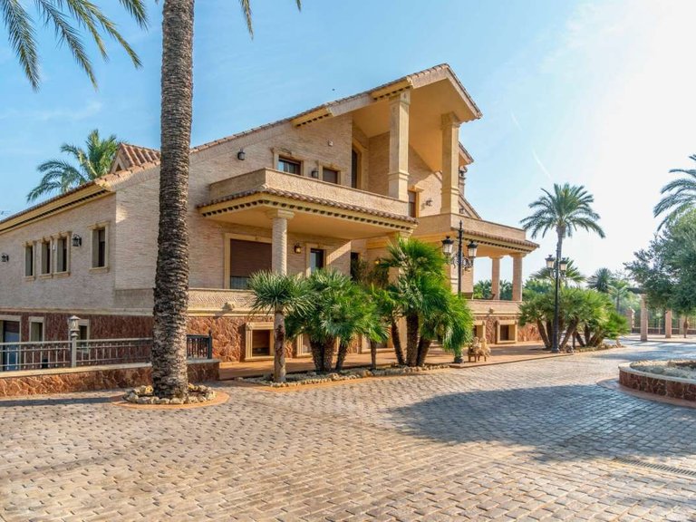 Villa for Sale in Orihuela, Alicante 38