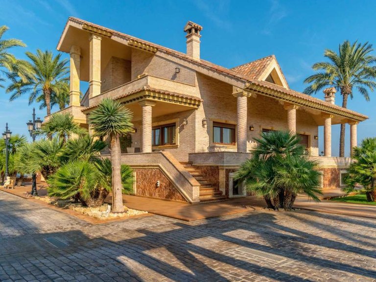 Villa for Sale in Orihuela, Alicante 39