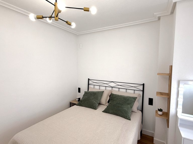 Apartment for Sale in Torrevieja, Alicante 35