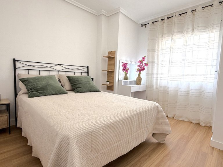 Apartment for Sale in Torrevieja, Alicante 37