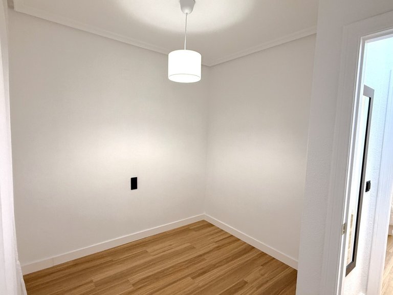 Apartment for Sale in Torrevieja, Alicante 39