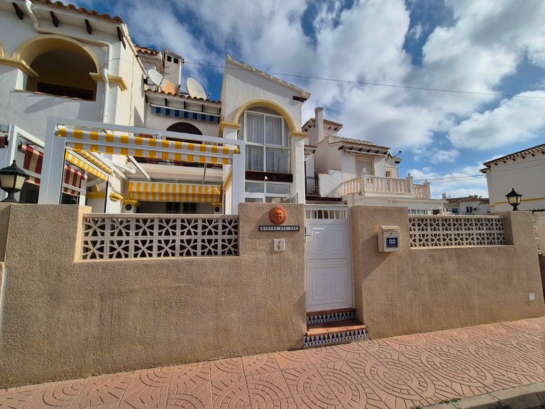 Apartment for Sale in Villamartin, Alicante 25