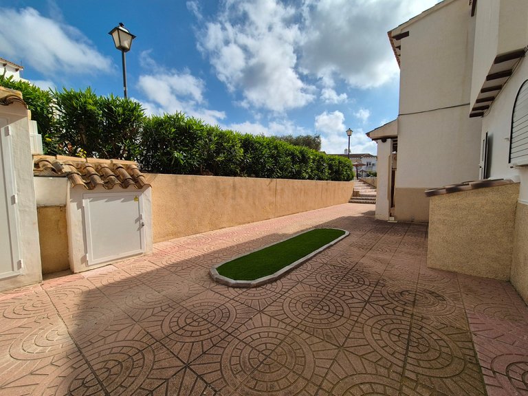 Apartment for Sale in Villamartin, Alicante 28
