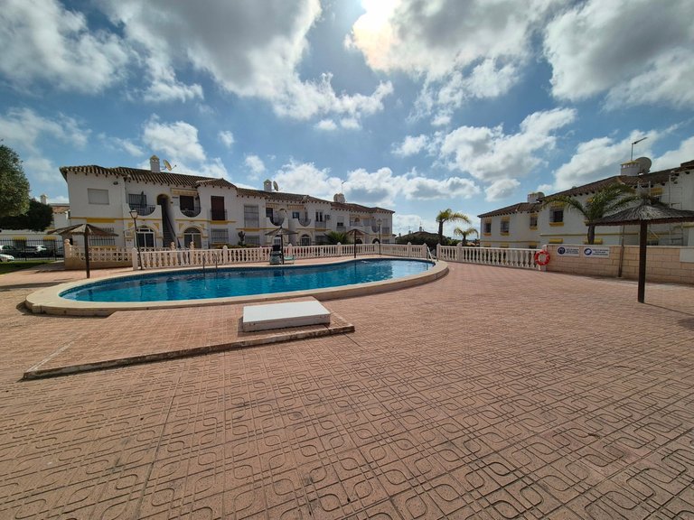 Apartment for Sale in Villamartin, Alicante 30