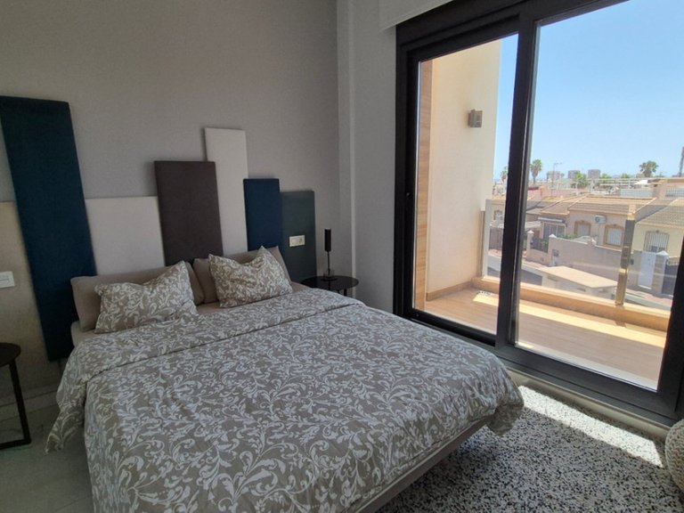 Villa for Sale in Torrevieja, Alicante 26