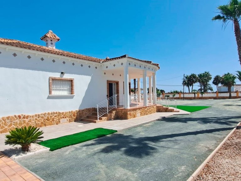 Villa for Sale in Catral, Alicante 19