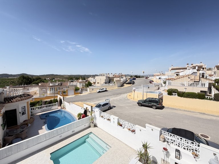 Villa for Sale in San Miguel De Salinas, Alicante 28