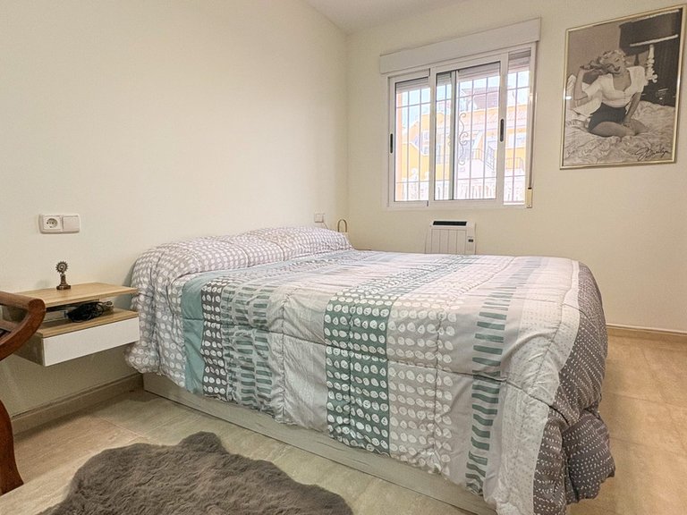 Villa for Sale in Elche, Alicante 11
