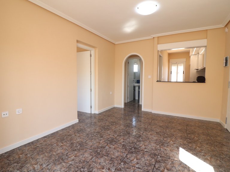 Apartment for Sale in Punta Prima, Alicante 3