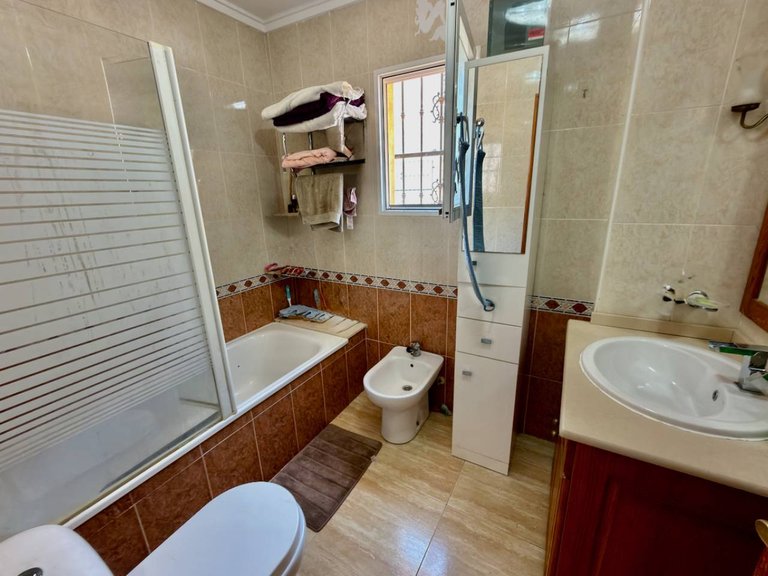 Villa for Sale in Algorfa, Alicante 8