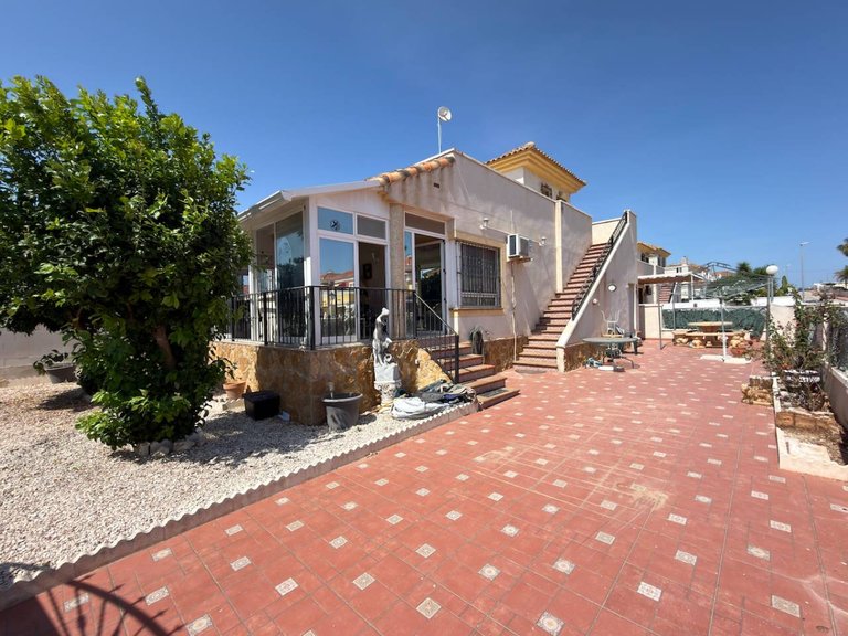 Villa for Sale in Algorfa, Alicante 14