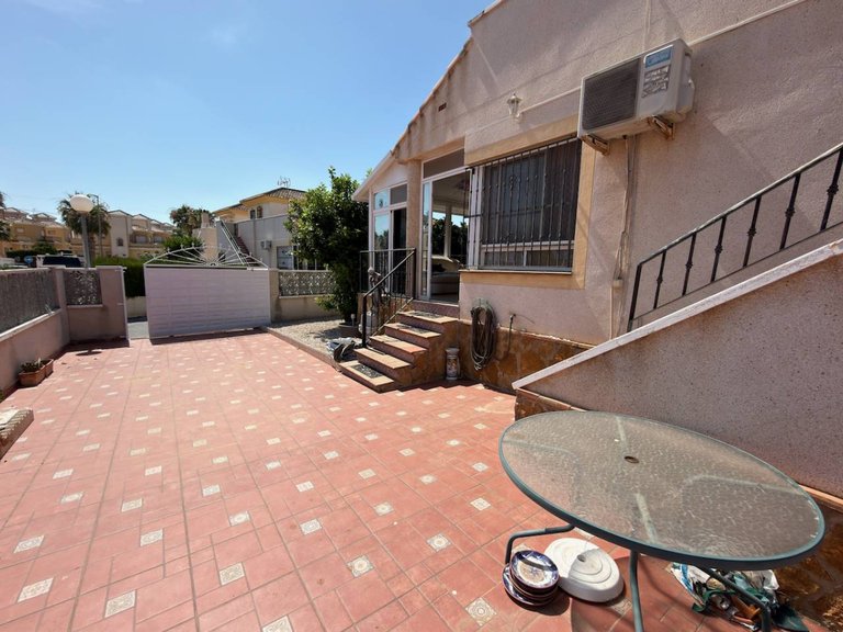 Villa for Sale in Algorfa, Alicante 18