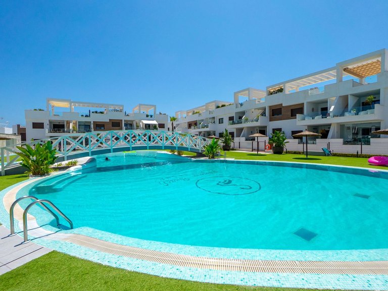 Apartment for Sale in Los Balcones, Alicante 4