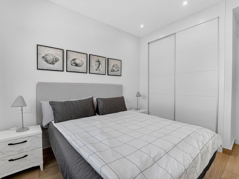 Apartment for Sale in Los Balcones, Alicante 21