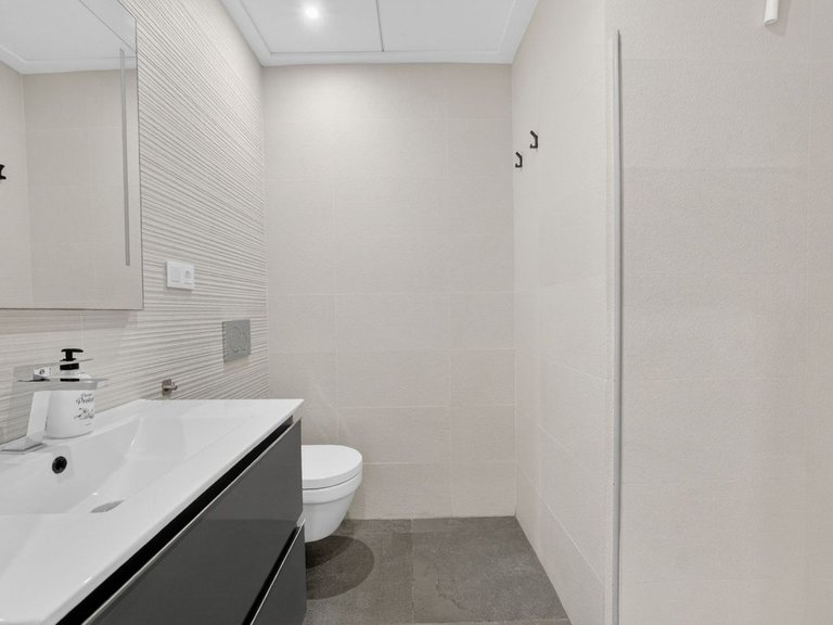 Apartment for Sale in Los Balcones, Alicante 22