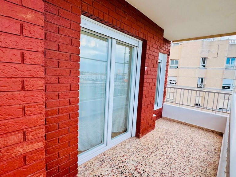 Apartment for Sale in Punta Prima, Alicante 28