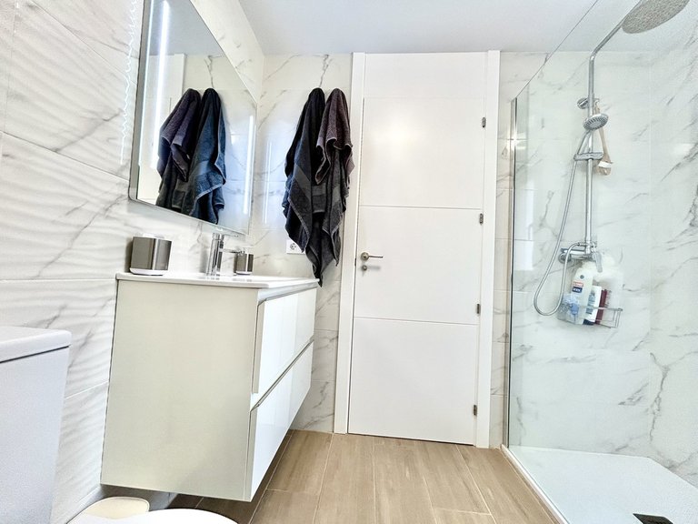 Apartment for Sale in Villamartin, Alicante 27
