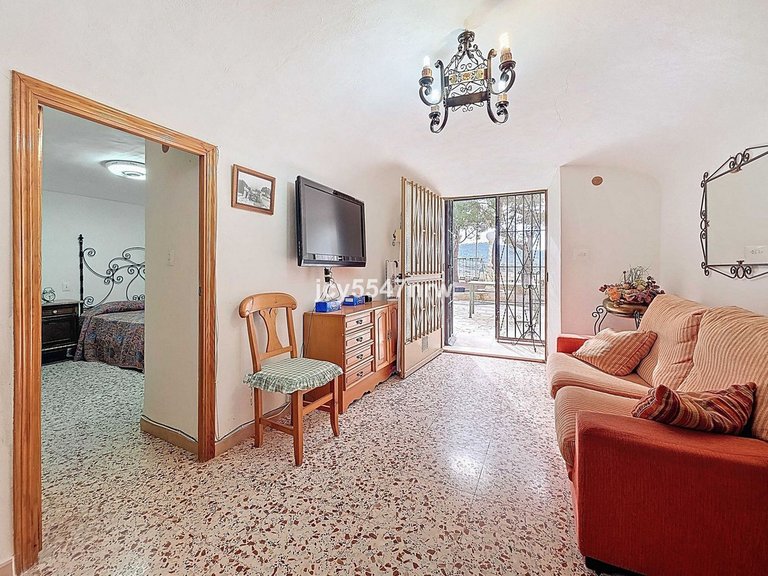 Country House for Sale in Pinoso, Alicante 6