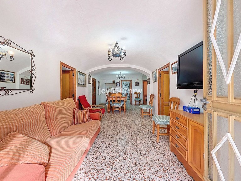 Country House for Sale in Pinoso, Alicante 7