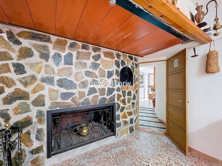 Country House for Sale in Pinoso, Alicante 15