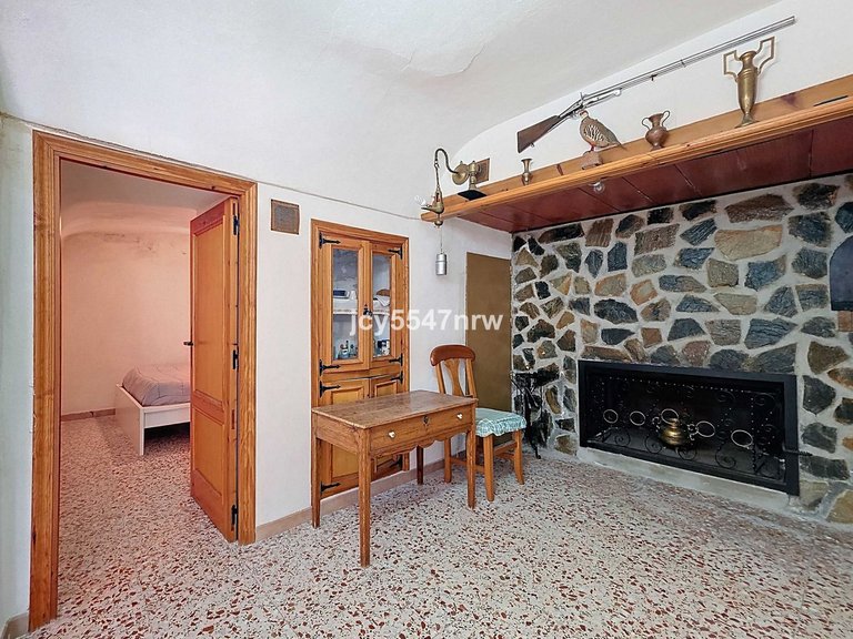 Country House for Sale in Pinoso, Alicante 17